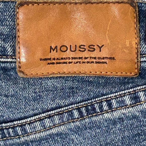 Moussy Vintage Jeans Women’s Size 24 Distressed Skinny 26” Inseam - Picture 4 of 12